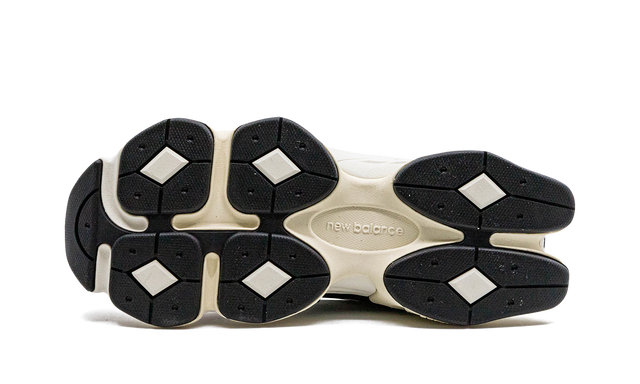 NB 9060 Black and White