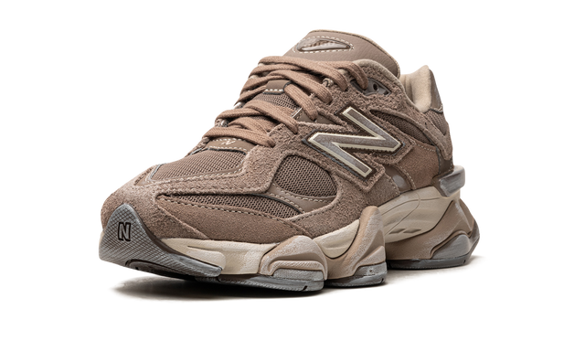 NB 9060 Mushroom Timberwolf