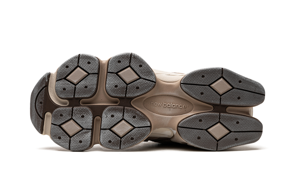 NB 9060 Mushroom Timberwolf