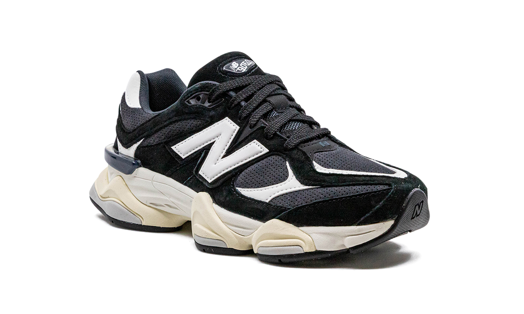 NB 9060 Black and White
