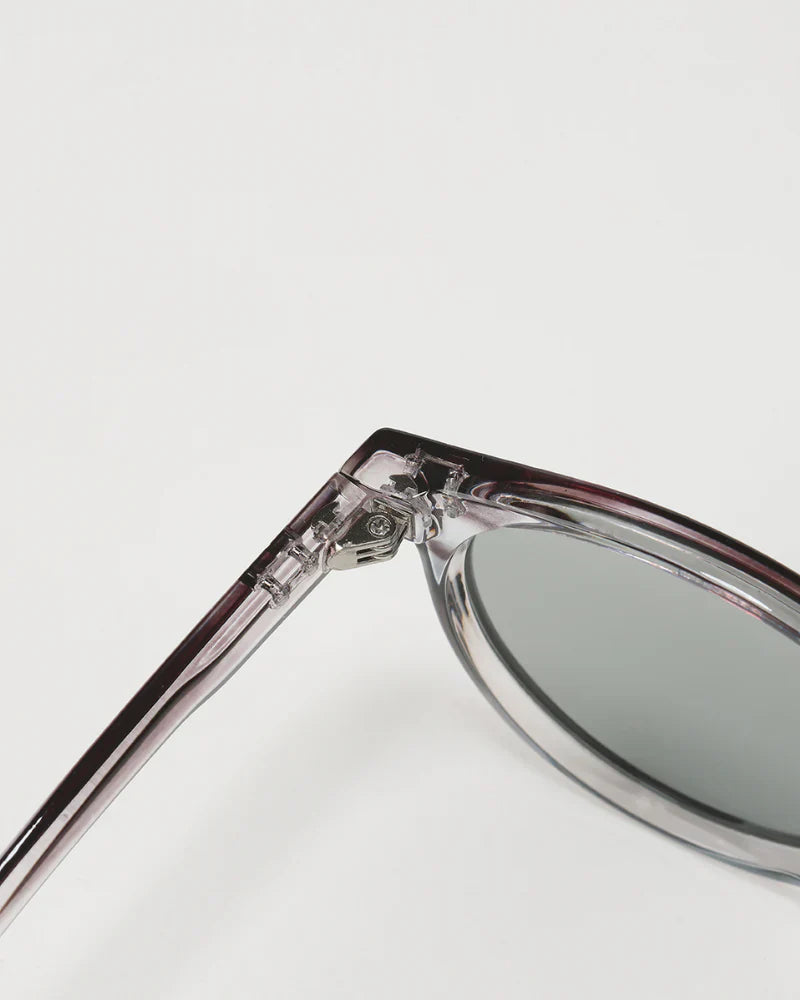 VENICE Timeless Elegance Sunglasses